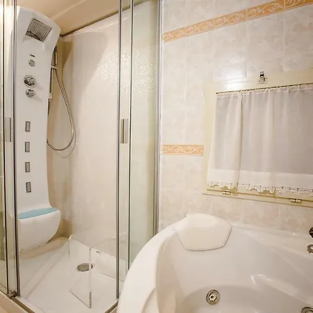 Nuba,con Private Room, Camino A Legna Ogni Comfort, In Campagna A Due Passi Dal Cuore Del Centro Storico Di